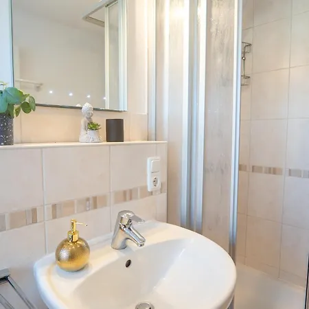B - Stilvoll, Modern & Cozy Im Zentrum Von * Passau